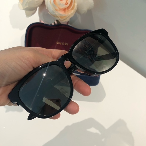 Authentic Gucci Glasses - Picture 9 of 10